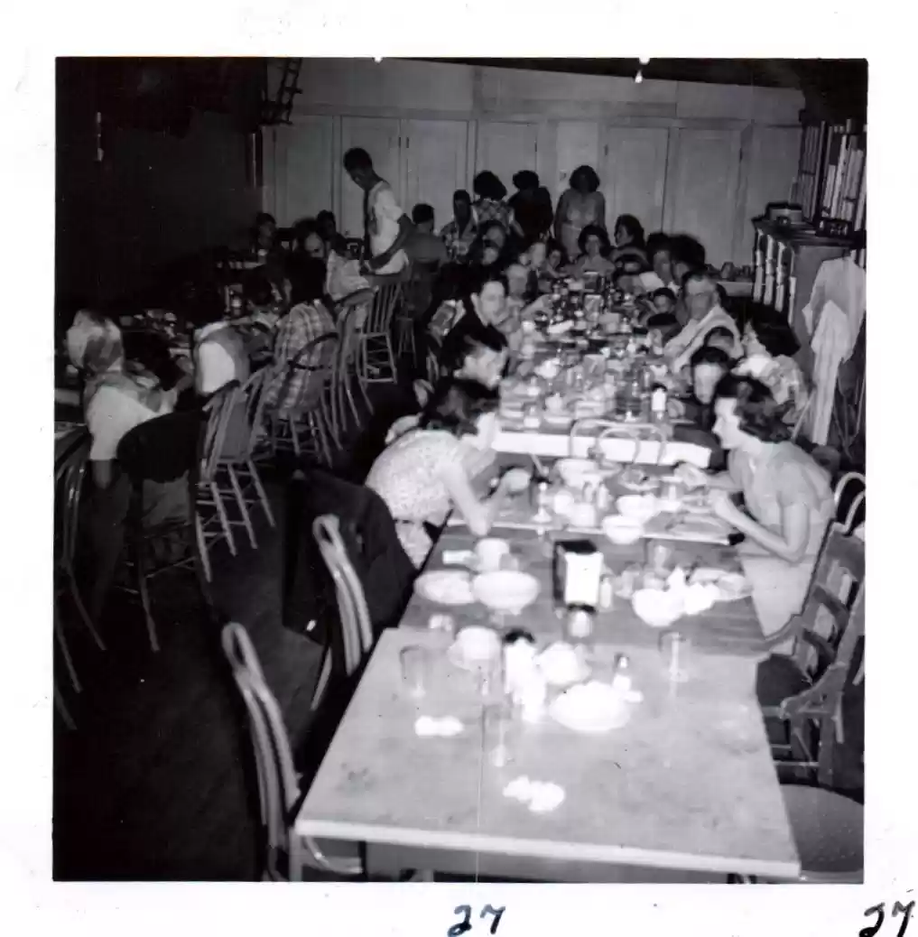 Dining Room Scenes-Feast of Tabernacles 1952 (27)